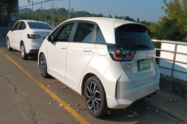 Used Honda LIFE 2021 1.5L CVT SPO-SS Dynamic Edition
