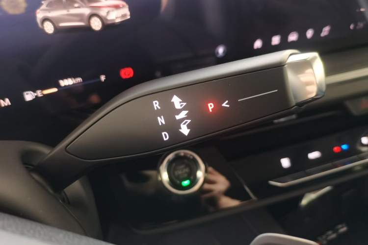 Used Buick Envision 2025 25T Entry-Grade Platinum Edition