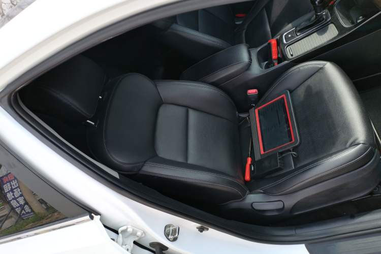 Used Kia K4 2014 1.8L Automatic GLS Right Front Seat