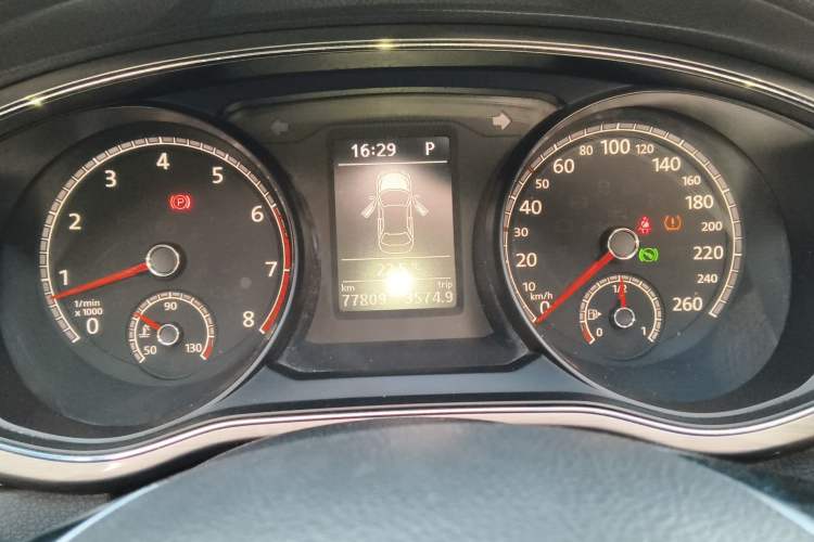 Used Volkswagen Passat 2017 330TSI DSG Luxury Edition
