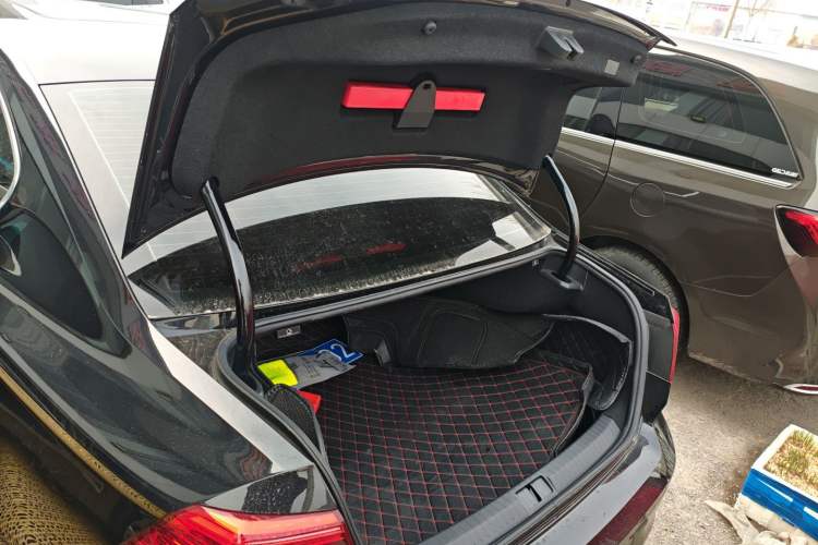 Used Volkswagen Magotan 2020 330TSI DSG Leading Model
