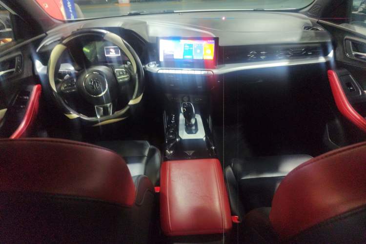 Used MG 5 2022 300TGI DCT Chao Yue Luxury Edition
