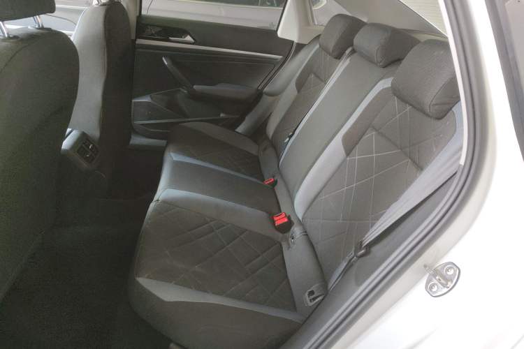 Used Volkswagen Lavida 2023 Revised 1.5L Automatic DeYi Edition Left Rear Seat