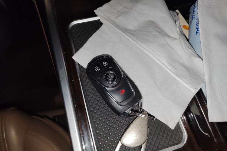 Used Buick GL8 2018 ES 28T Premium Model China VI Standard