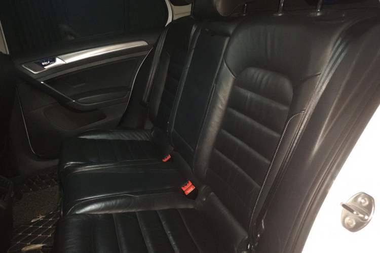 Used Volkswagen Golf 2015 1.4TSI Automatic Luxury Model Left Rear Seat