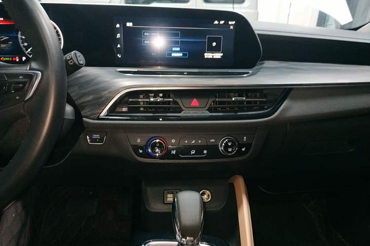 Used Buick GL6 2021 323T Mild Hybrid Connect Luxury Model
