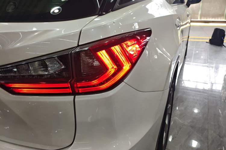 Used Lexus RX 2016 300 Two-Wheel Drive Elite Version China V Standard
