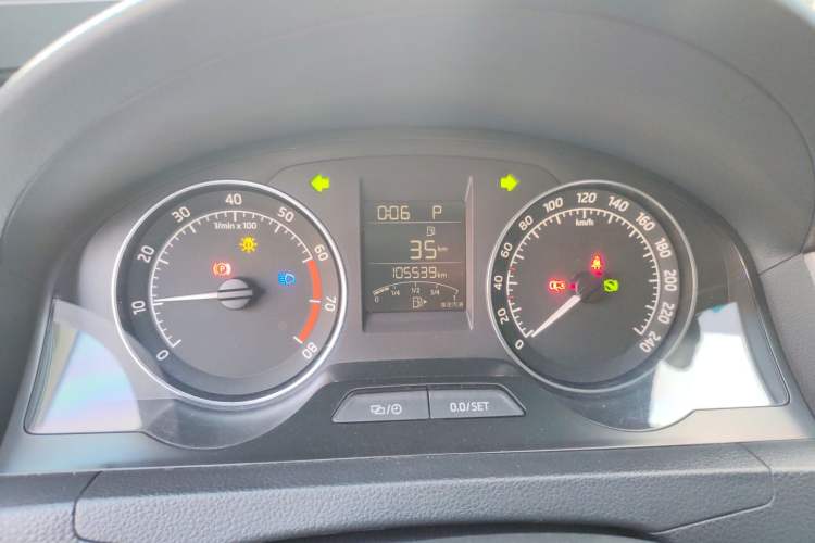 Used Skoda Rapid Spaceback 2016 Revised 1.6L Automatic Chuanxing Version