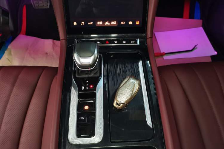 Used Hongqi H5 2024 1.5T DCT Smart Connect Flagship Edition
