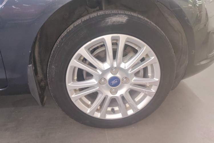 Used Ford Fiesta 2013 Sedan 1.5L Automatic Fashion Edition