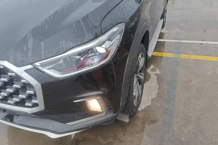 Used SAIC MAXUS D90 2017 2.0T Automatic All-Wheel Drive Sirius Left Front Headlight