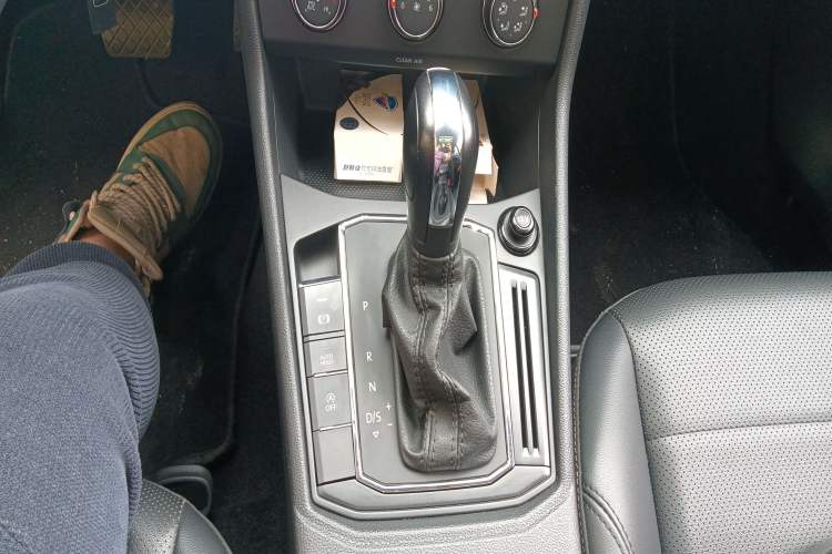 Used Volkswagen Lavida 2021 1.5L Automatic Comfort Edition
