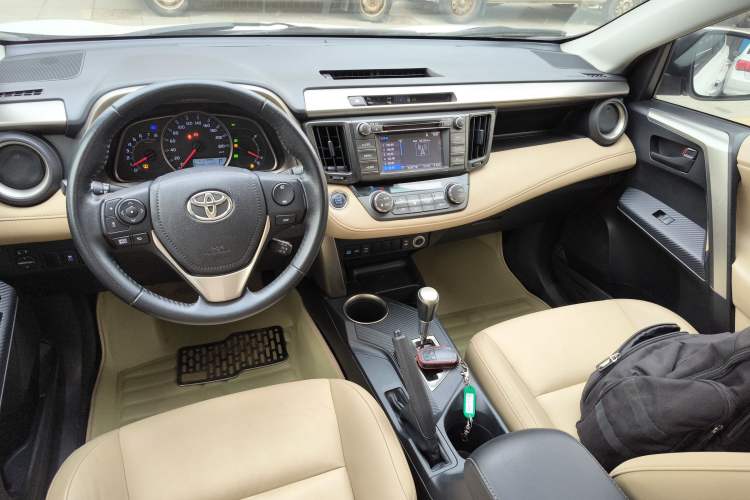 Used Toyota RAV4 2013 2.5L Automatic 4x4 Elite Edition
