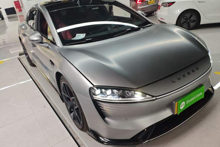 Used Hima Luxeed S7 2025 785 km Ultra