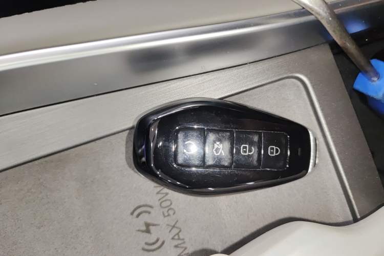 Used Denza N9 2025 Flagship Model Vehicle Key
