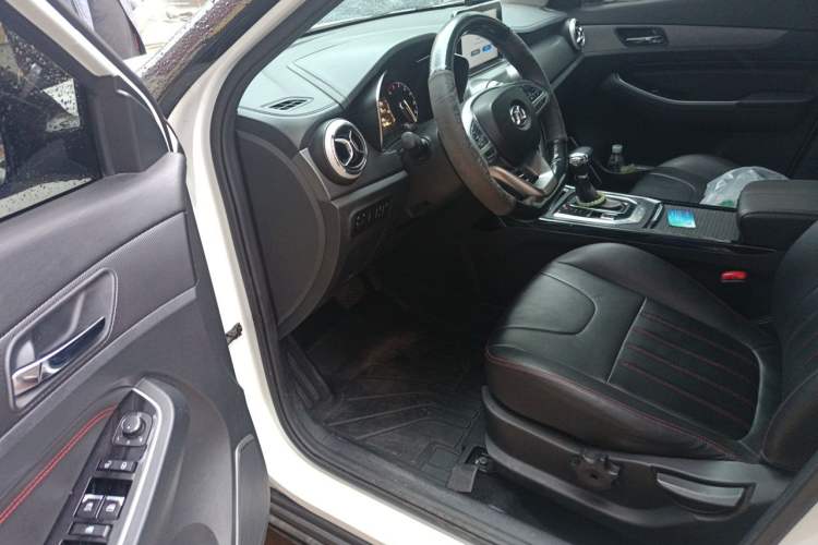 Used BAIC Beijing X5 2019 1.5T CVT Elite Version China VI