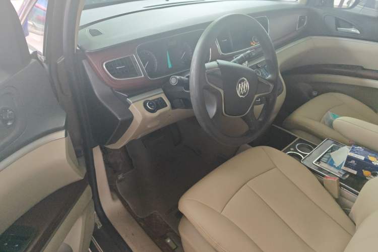 Used Buick GL8 2015 2.4L Luxury Business Premium Edition Driver Seat