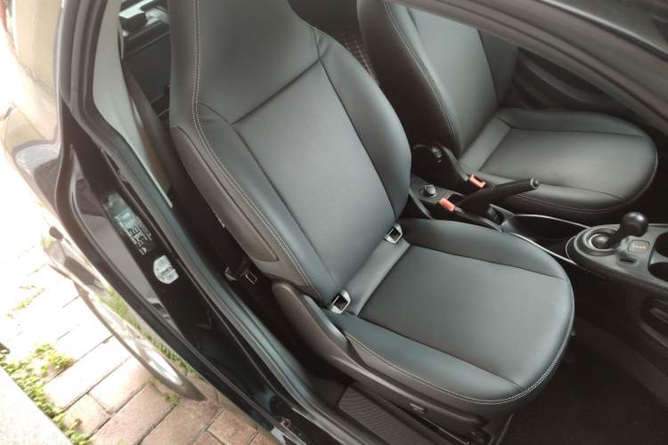 Used smart fortwo 2015 1.0L 52 kW hardtop Dynamic version
