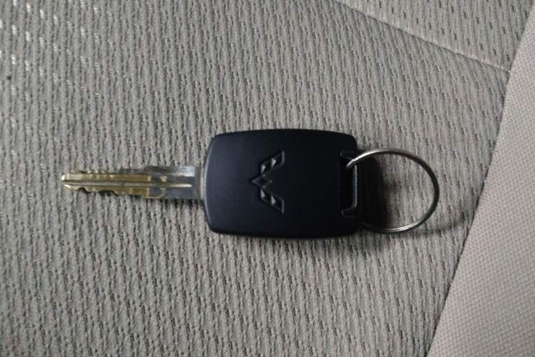 Used Wuling Hongguang V 2022 1.5L Jingqu Version Hydraulic Power Steering LAR