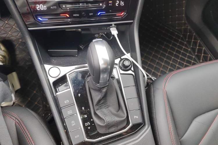 Used Volkswagen Lavida 2024 300TSI DSG Starry Sky Leading Edition
