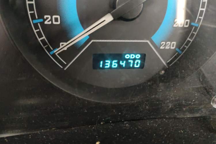 Used Soueast V3 Lingyue 2015 1.5L Manual Happiness Edition