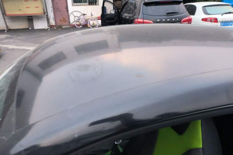 Used Roewe Clever 2021 302 km New Four-Seater Super-Efficient Version
