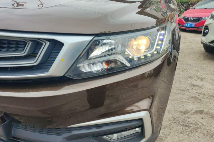 Used Geely Auto Vision X6 2018 1.4T CVT 4G Connected Flagship Edition