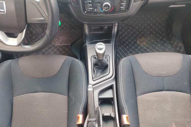 Used Luxgen S3 2016 1.6L Manual Smart Edition
