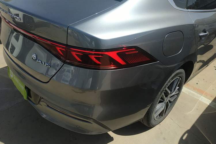 Used BYD Qin PLUS 2023 Champion Edition DM-i 120KM Leading Model
