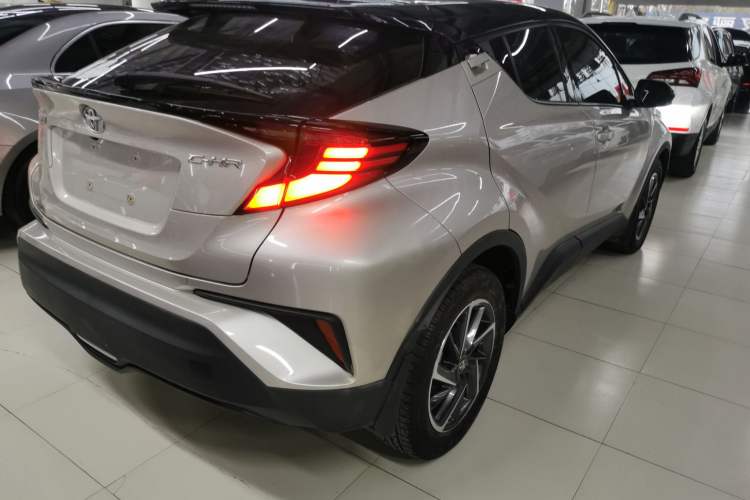 Used Toyota C-HR 2021 2.0L Luxury Edition Rear Right 45 Deg