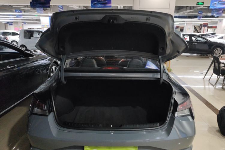 Used Hyundai Elantra 2022 1.5L CVT GLX Elite Edition Trunk