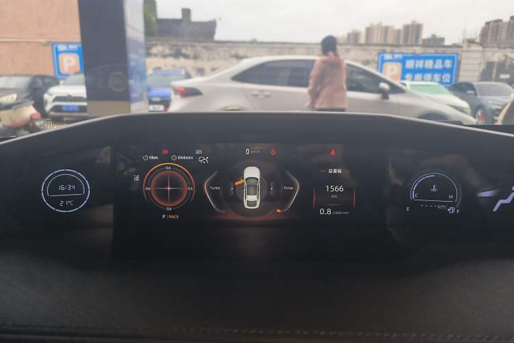 Used Changan UNI-V 2024 1.5T Prestige Edition