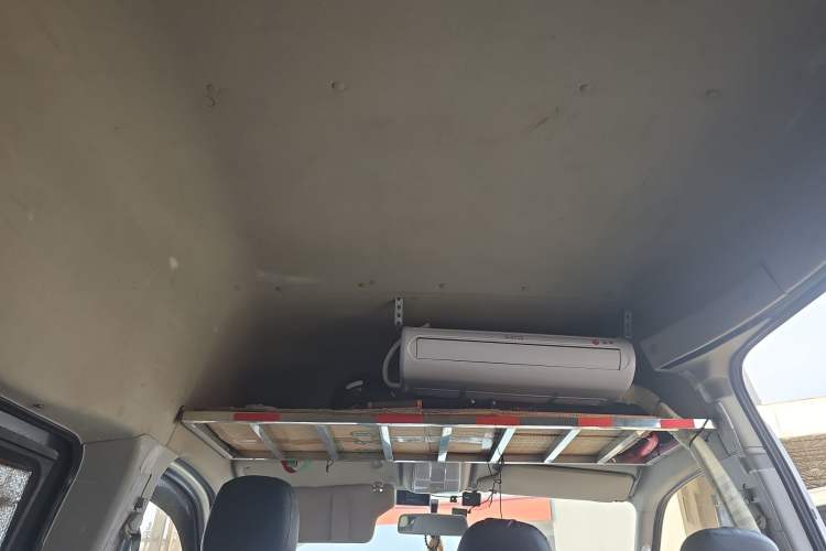 Used SAIC MAXUS Xintu V80 2021 2.0T Manual Classic Aoyuntong Long Wheelbase High-Roof 6/7/8/9-Seater