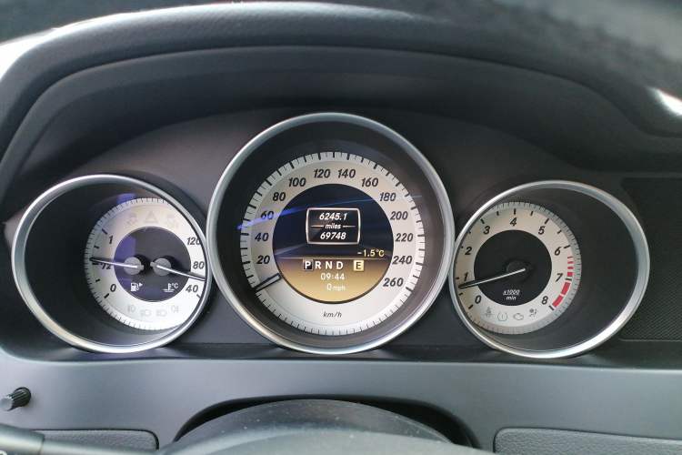 Used Mercedes-Benz C-Class 2011 C 200 CGI Elegant Model Instrument Cluster