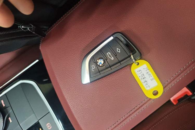 Used BMW i3 2024 eDrive 35 L
