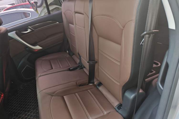 Used Haval H9 2016 2.0T Four-Wheel Drive Luxury 7-Seater
