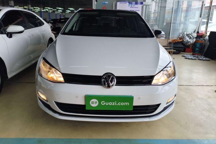 Used Volkswagen Golf 2017 1.6L Automatic Comfort Million-Vehicle Anniversary Edition