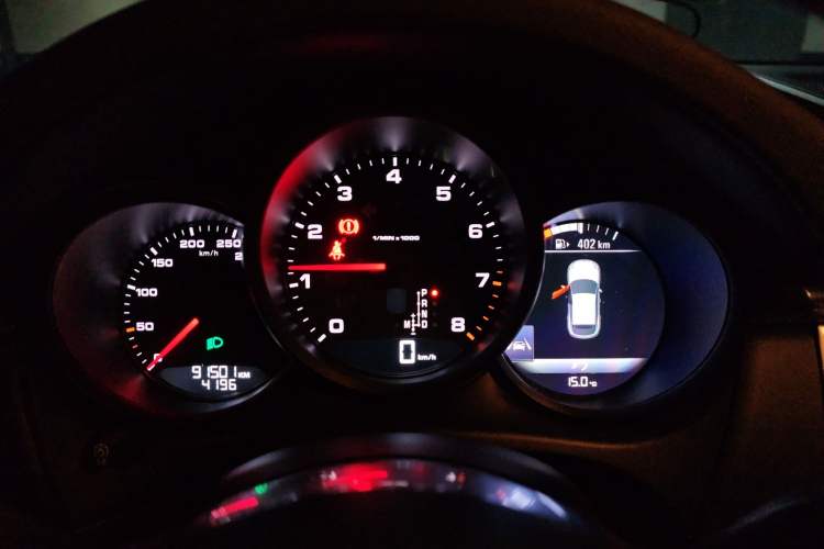 Used Porsche Macan 2017 Macan 2.0T Instrument Cluster