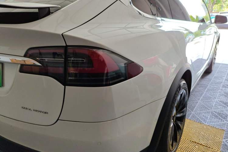 Used Tesla Model X 2019 Long-Range Version Exterior 7