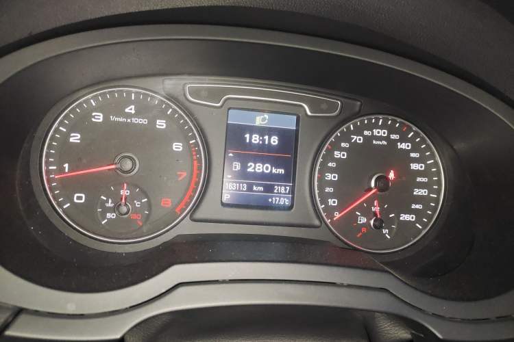 Used Audi Q3 2013 40 TFSI quattro Luxury Model
