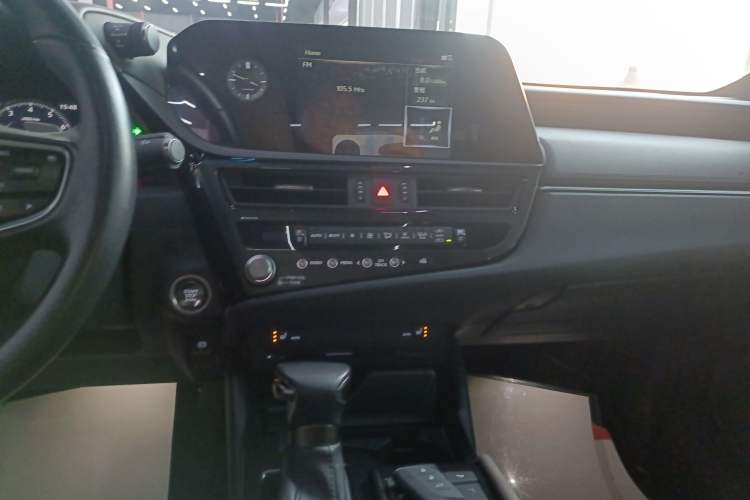 Used Lexus ES 2021 200 Excellence Edition