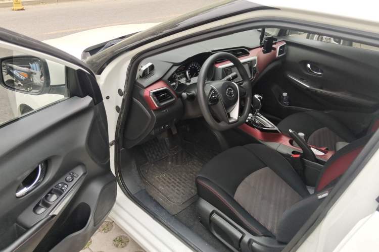 Used Nissan Lannia 2016 1.6L CVT Smart Cool Edition Driver Seat