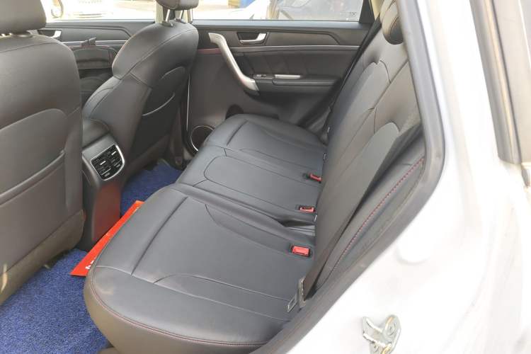 Used Haval M6 2019 1.5T DCT Two-Wheel Drive Value Edition China VI Standard
