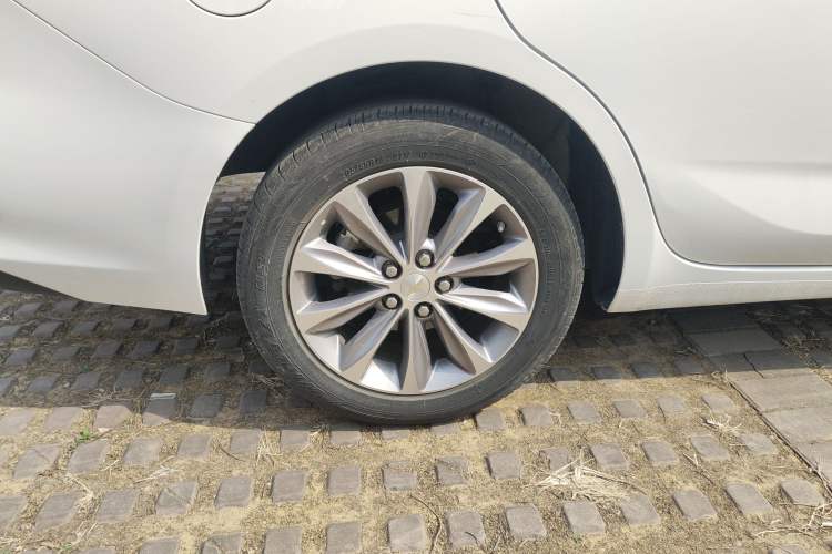 Used Chevrolet Monza 2022 320 Automatic Enjoyment Sunroof Version Exterior 5