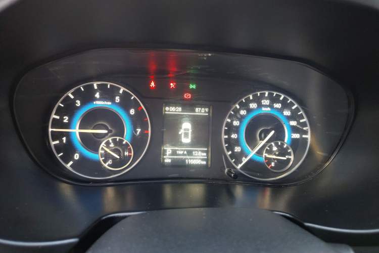 Used Dongfeng Fengon S560 2018 1.8L CVT Urban Model 5 Seats