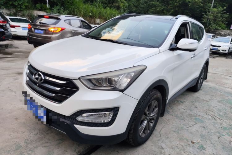 Used Hyundai Santa Fe 2013 2.4L Automatic Two-Wheel Drive Smart Version