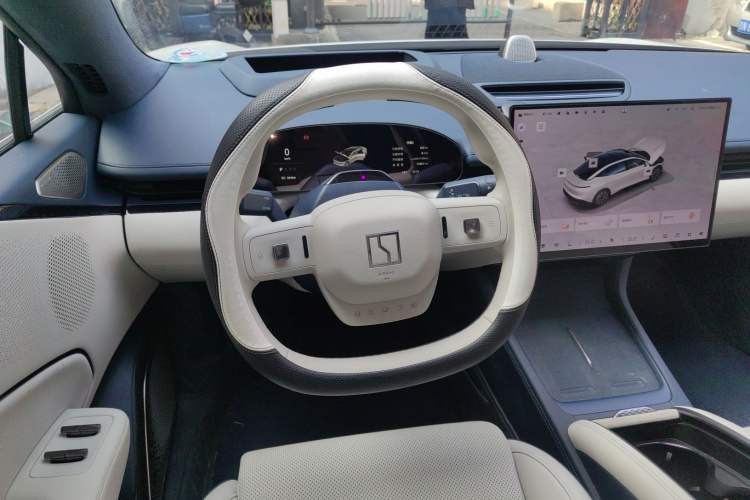 Used Zeekr 007 2024 Rear-Drive Intelligent Driving Version 75 kWh