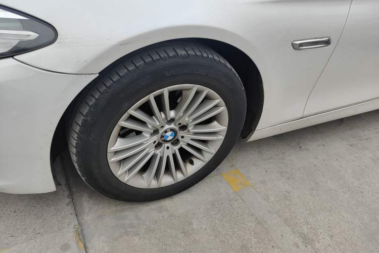 Used BMW 5 Series 2014 525Li Leading Model