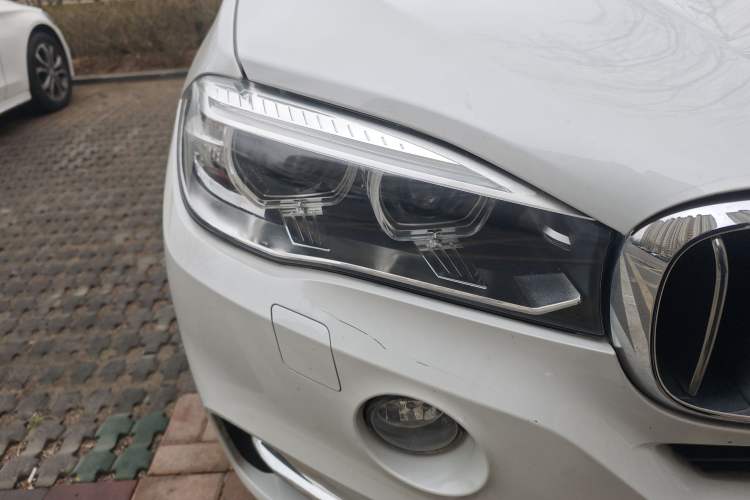 Used BMW X5 2017 xDrive28i
