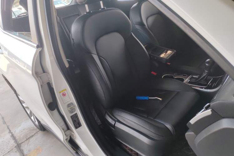 Used Haval H2 2017 Red-Label 1.5T Automatic Two-Wheel Drive Luxury Model
